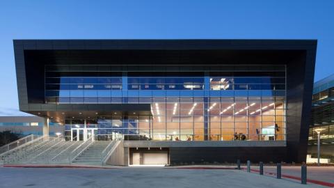 The University of Texas at Dallas, Student Services Building